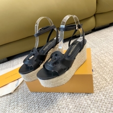 Louis Vuitton Sandals